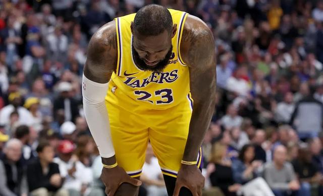 詹姆斯迎来二十赛季高光表现，热火球迷沸腾！的简单介绍-官方网站