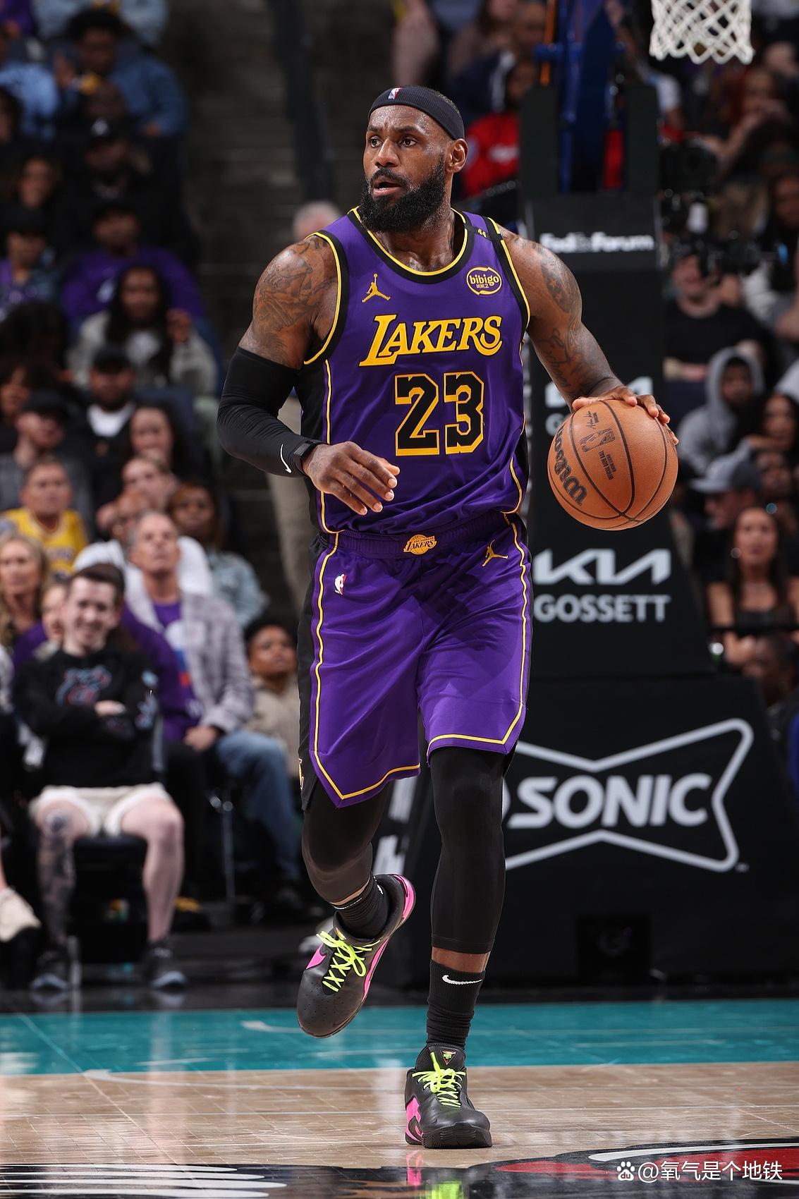 包含詹姆斯在G2比赛中高光表现，爆冷引发热议！的词条-官方网站